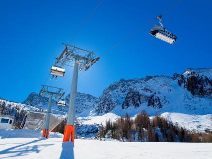 Ahrntal Valley / Steinhaus / Winter